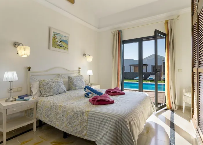 Ambar Cherry Villa *