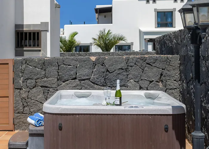 Ambar Cherry * Playa Blanca (Lanzarote)
